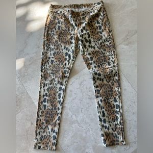 Wildflower Naturally Faded, Cheetah Leopard Print Jeans. Size 11
